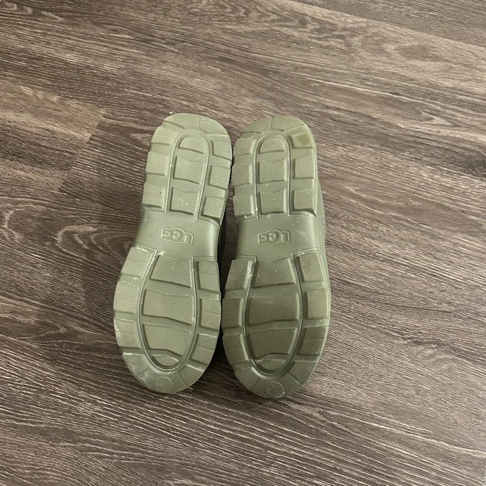 UGG Sage Green Casual Slip-Ons - Picture 4 of 7